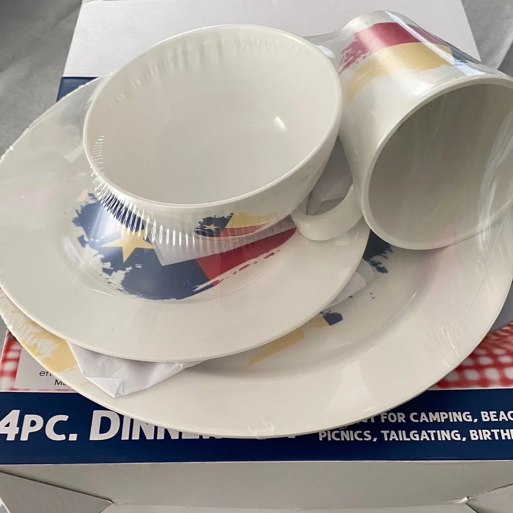 4pc Dinner Set - Red, Blue, Yellow
